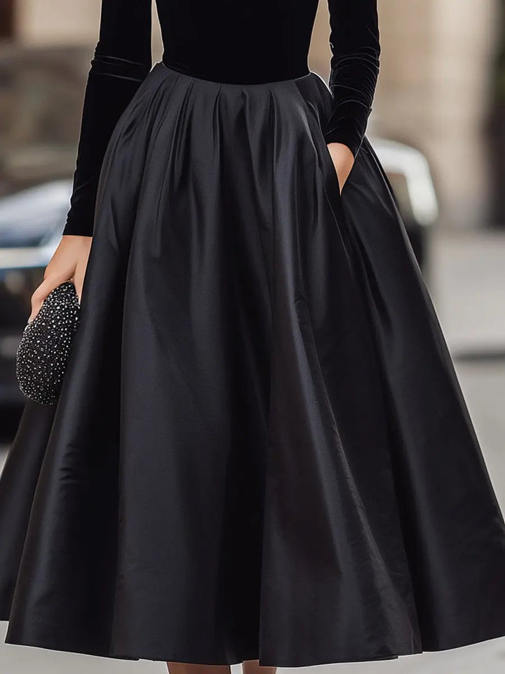 Elegant Black Velvet With Satin Trim - Midi Dress CASA LARO