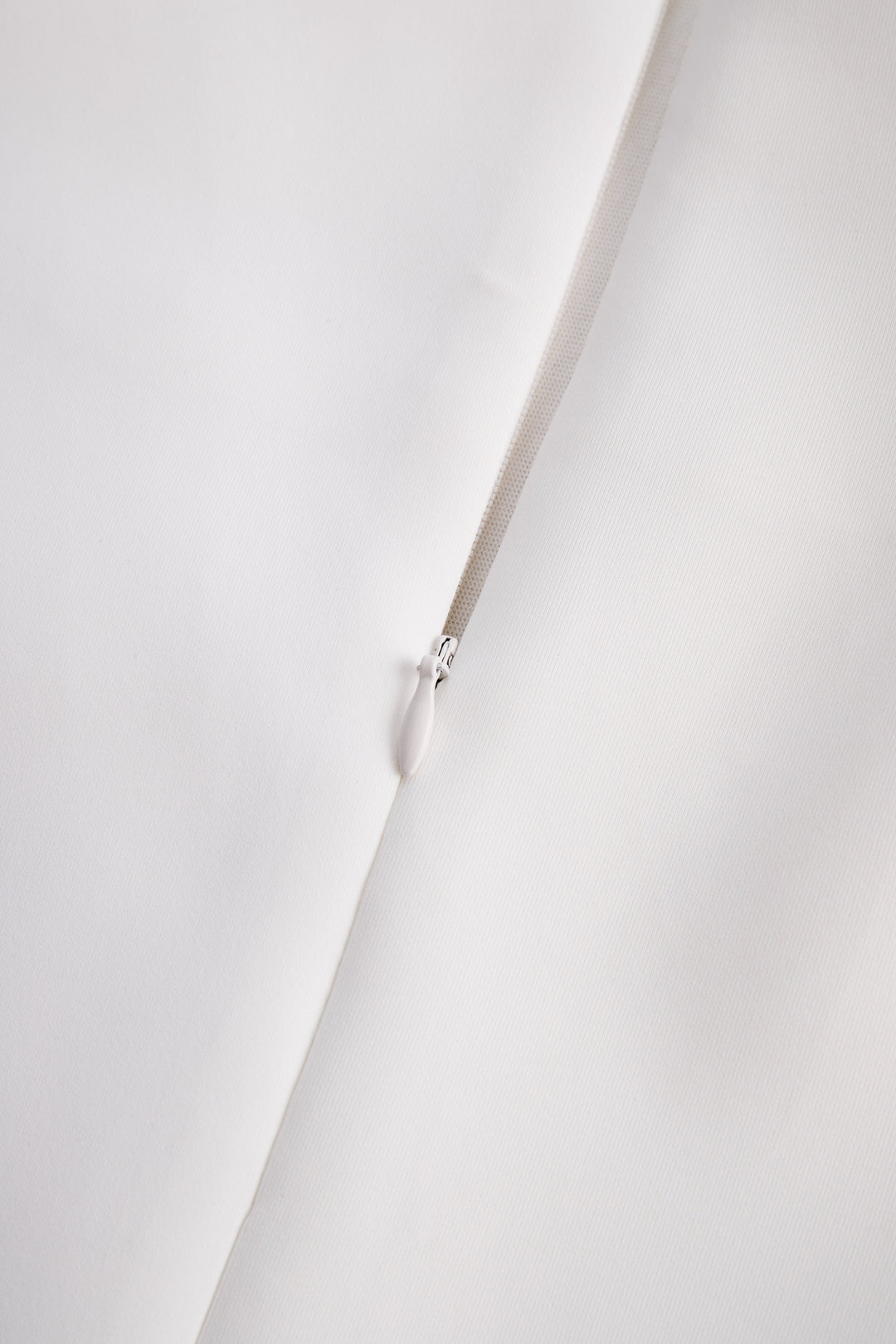 Elegant Minimalist style Sleeveless Sheath Dress HWT